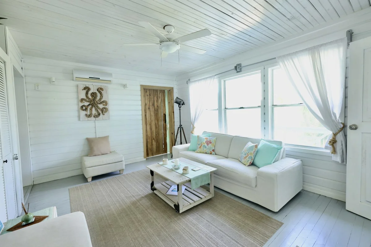 Encanto del Mar apartment living room