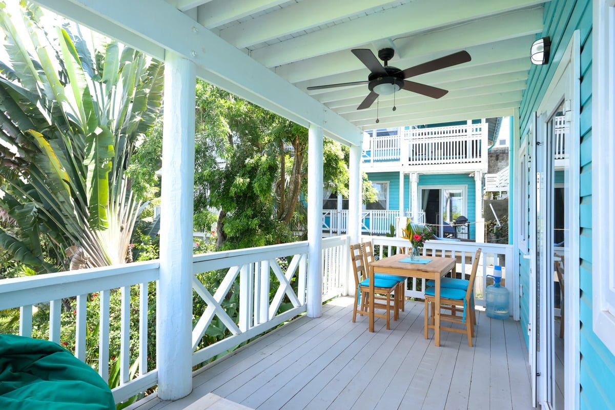 Encanto del Mar apartment balcony