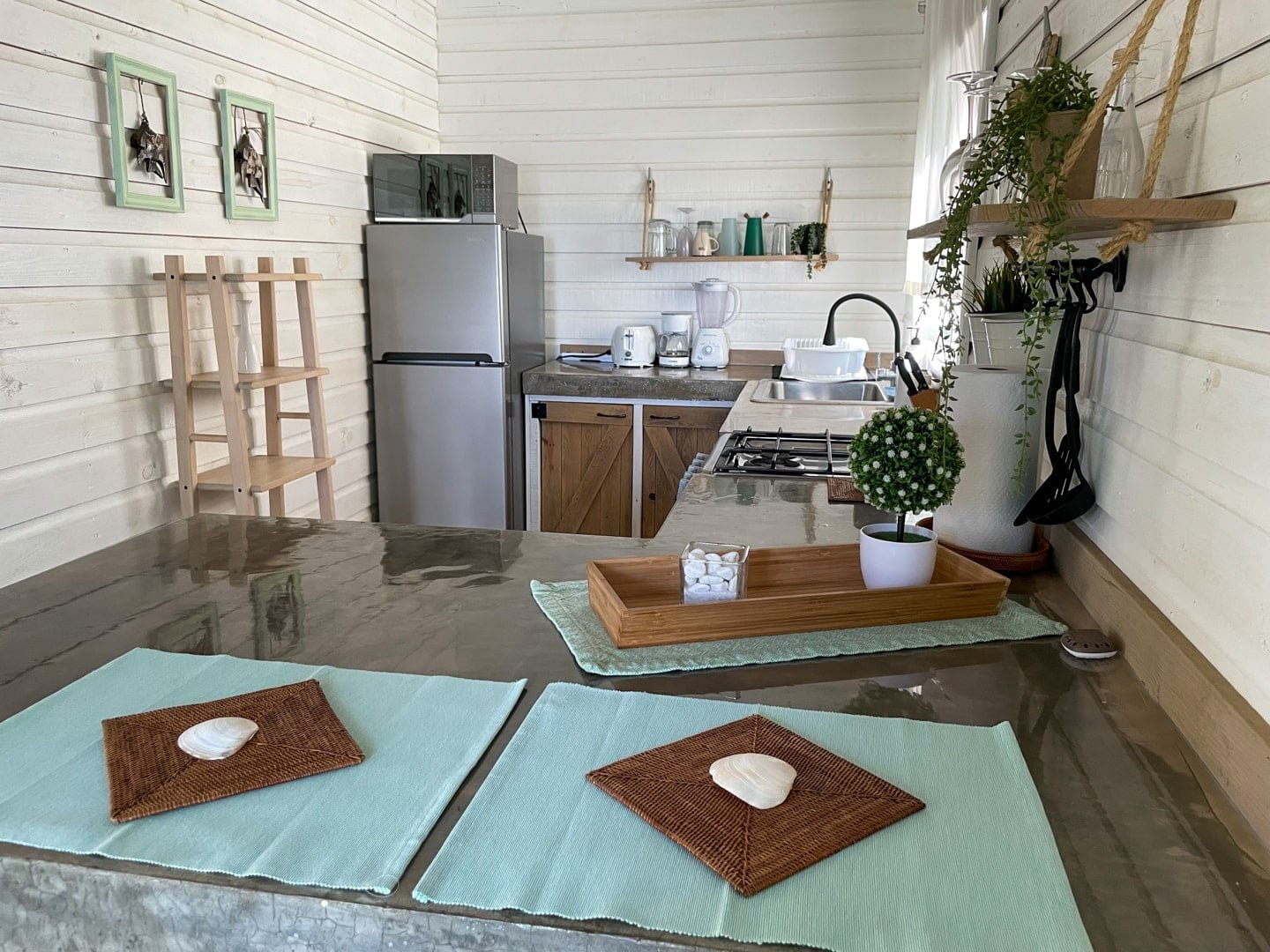 Encanto del Mar apartment kitchen